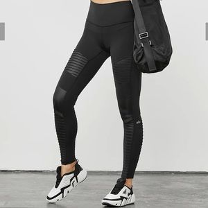 Alo High Waisted Glossy Black Moto Leggings Large